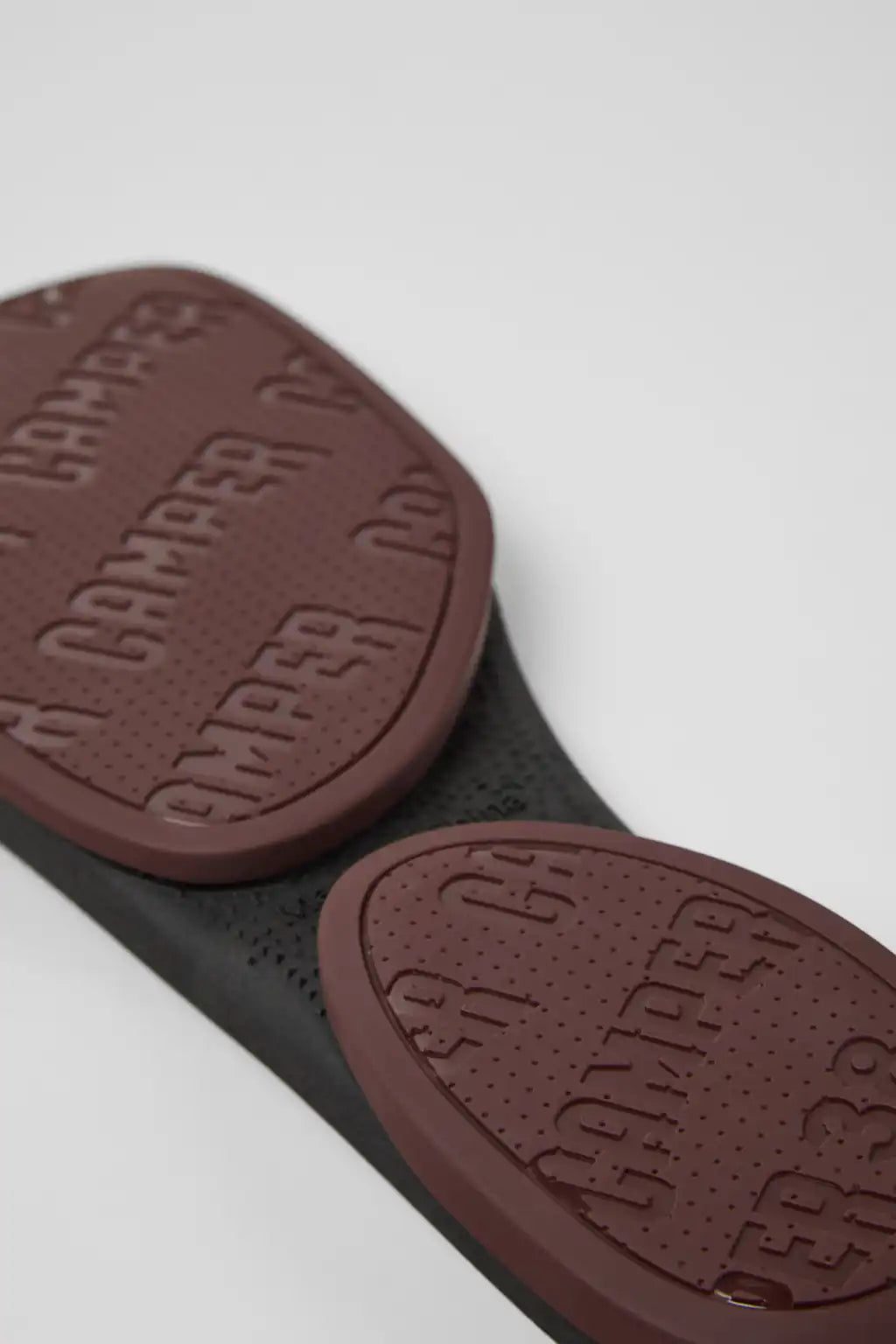 Right Niko Outsole Brown outsoles (x2) for your right and left shoes.