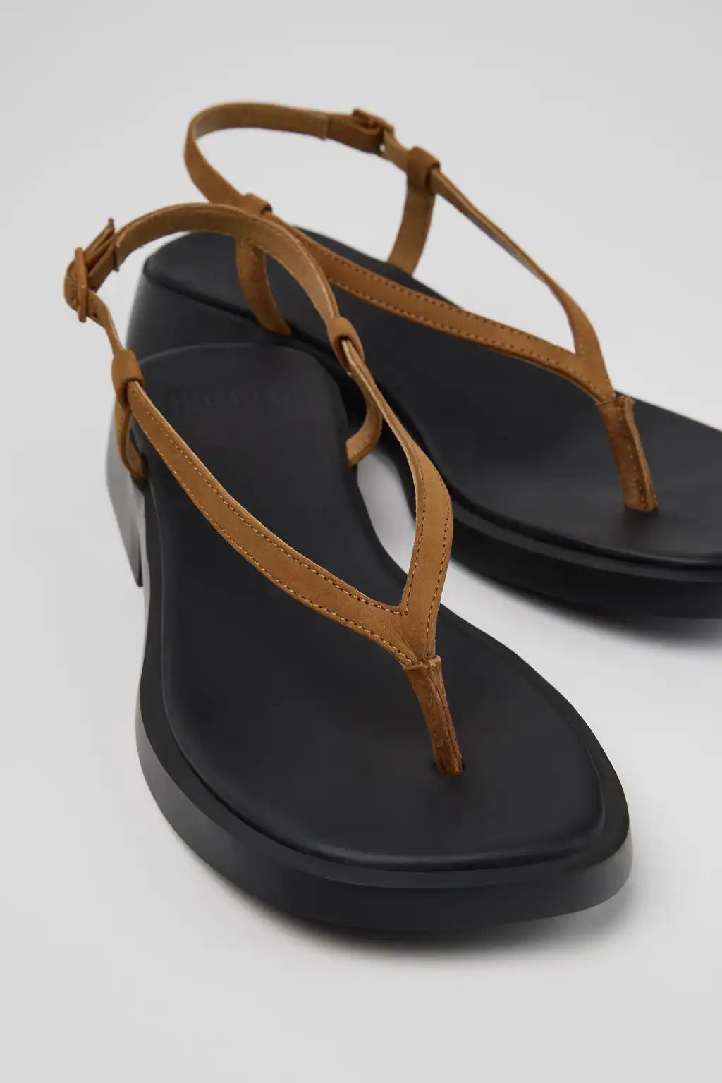 Dana Black Leather Sandals for Women.