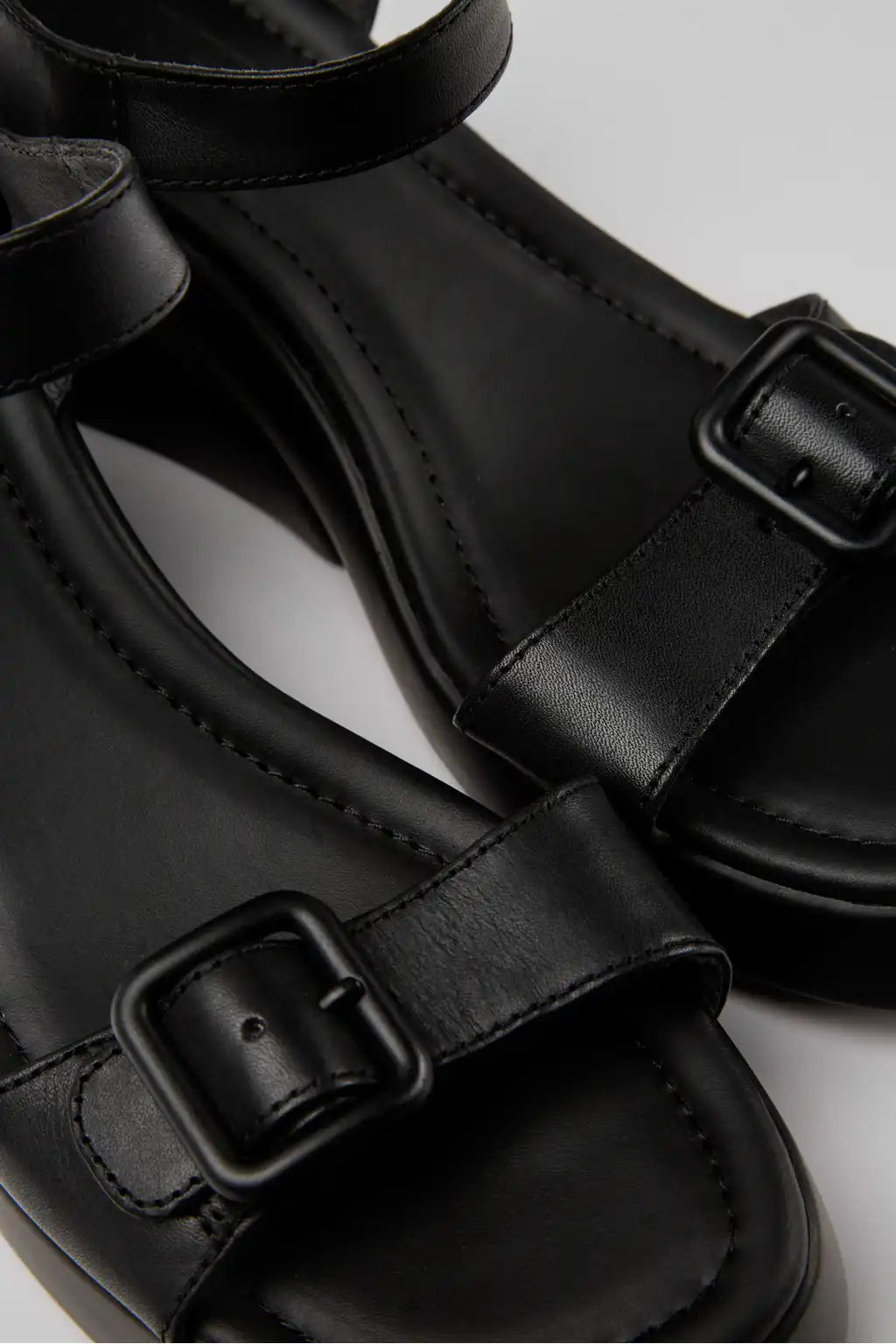 Kaah Green leather sandals for women