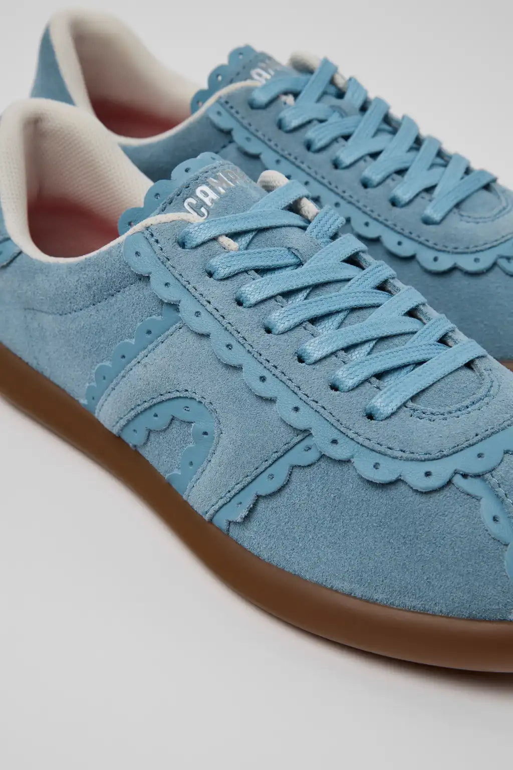 Pelotas Soller Brown Nubuck and Leather Sneakers for Women.