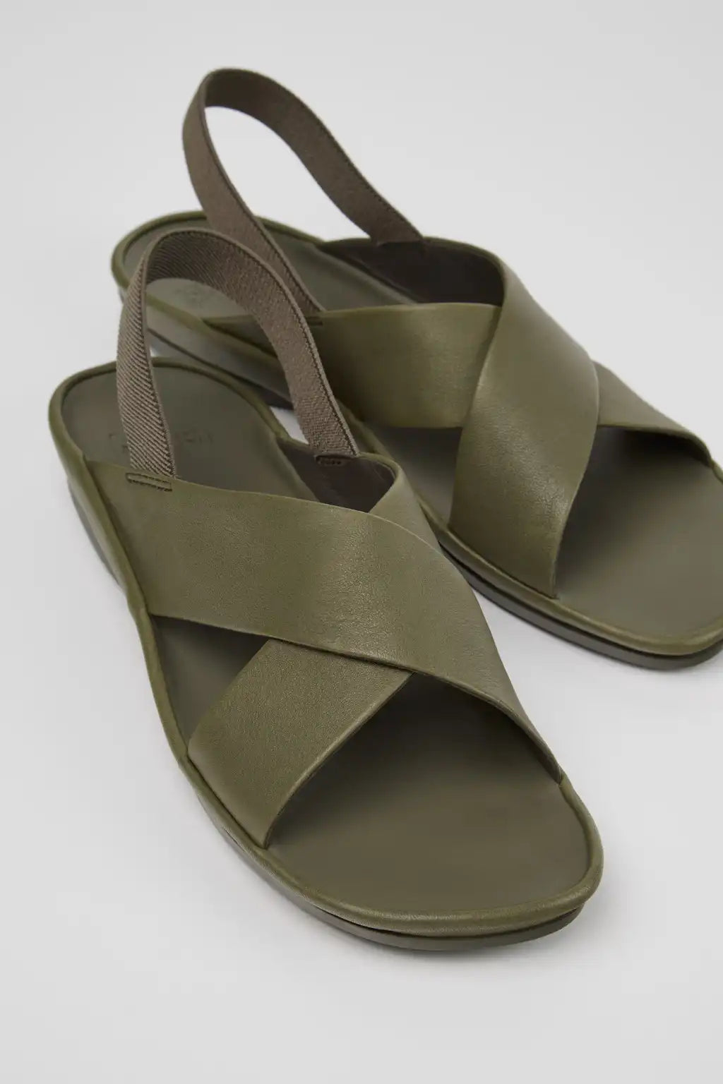 Right Isla Black Leather Sandals for Women.