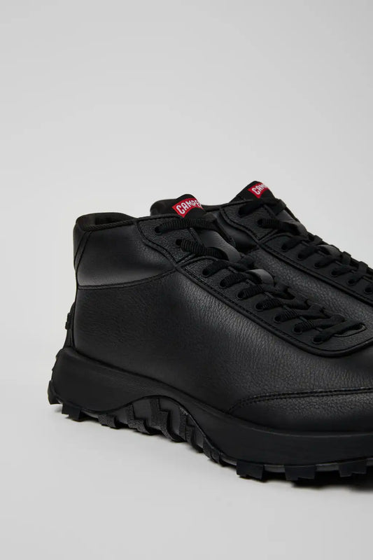 Drift Trail Black Leather Sneakers for Men.