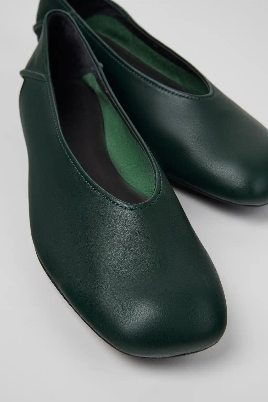 Casi Myra Black Leather Ballerinas for Women.