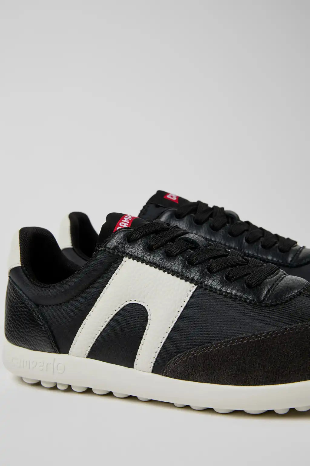 Pelotas Xlite Red Textile/Leather Sneaker for Women