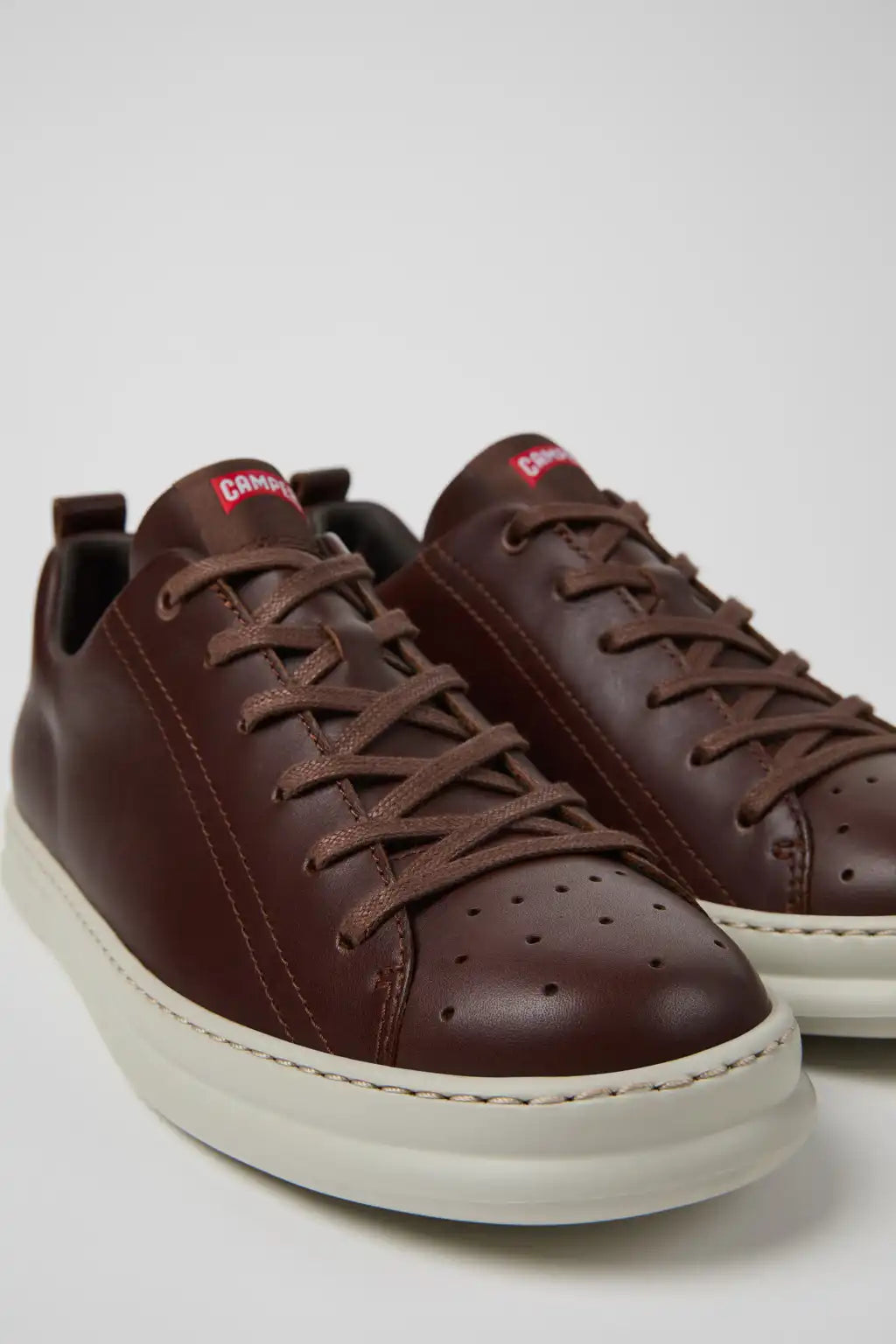 Runner Black Leather Sneakers for Men.
