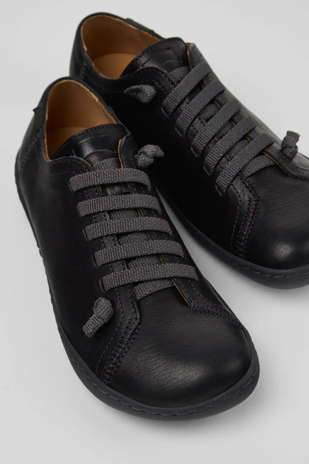 Peu Black Vegetable-Tanned Leather Shoes for Women.
