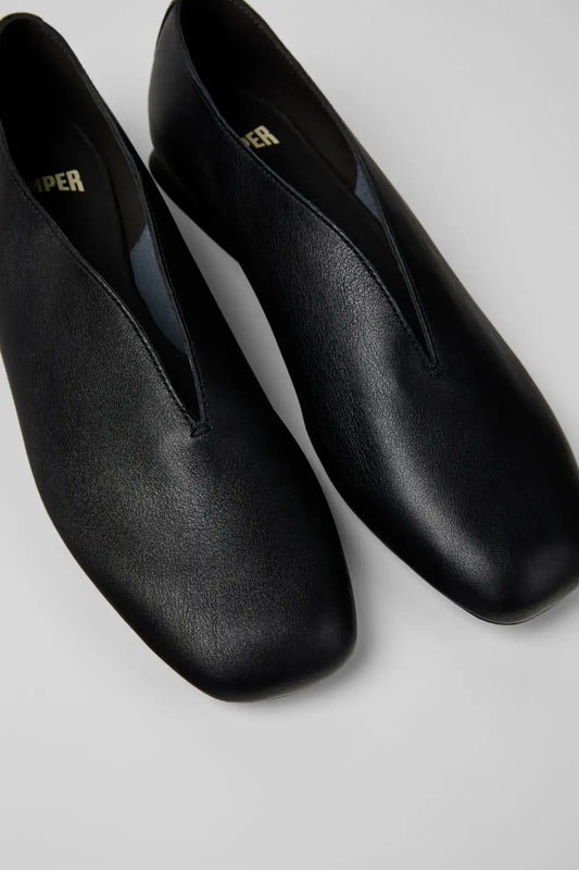 Casi Myra Black Leather Ballerinas for Women.