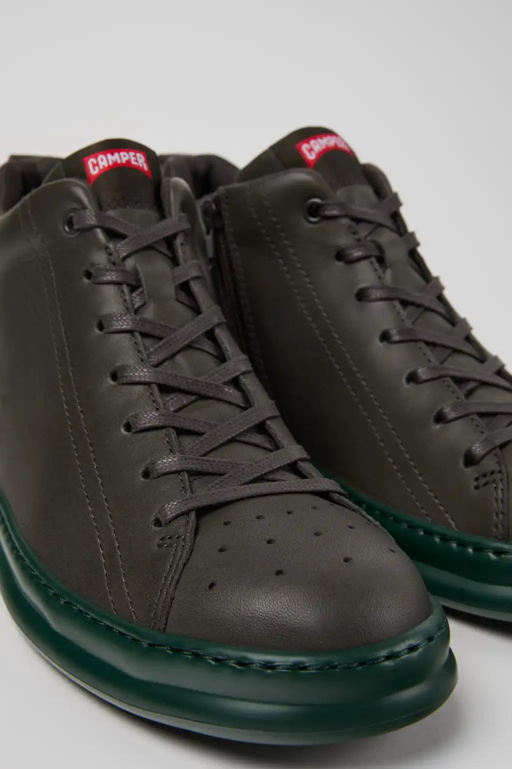 Runner Black Leather Ankle Boots for Men.