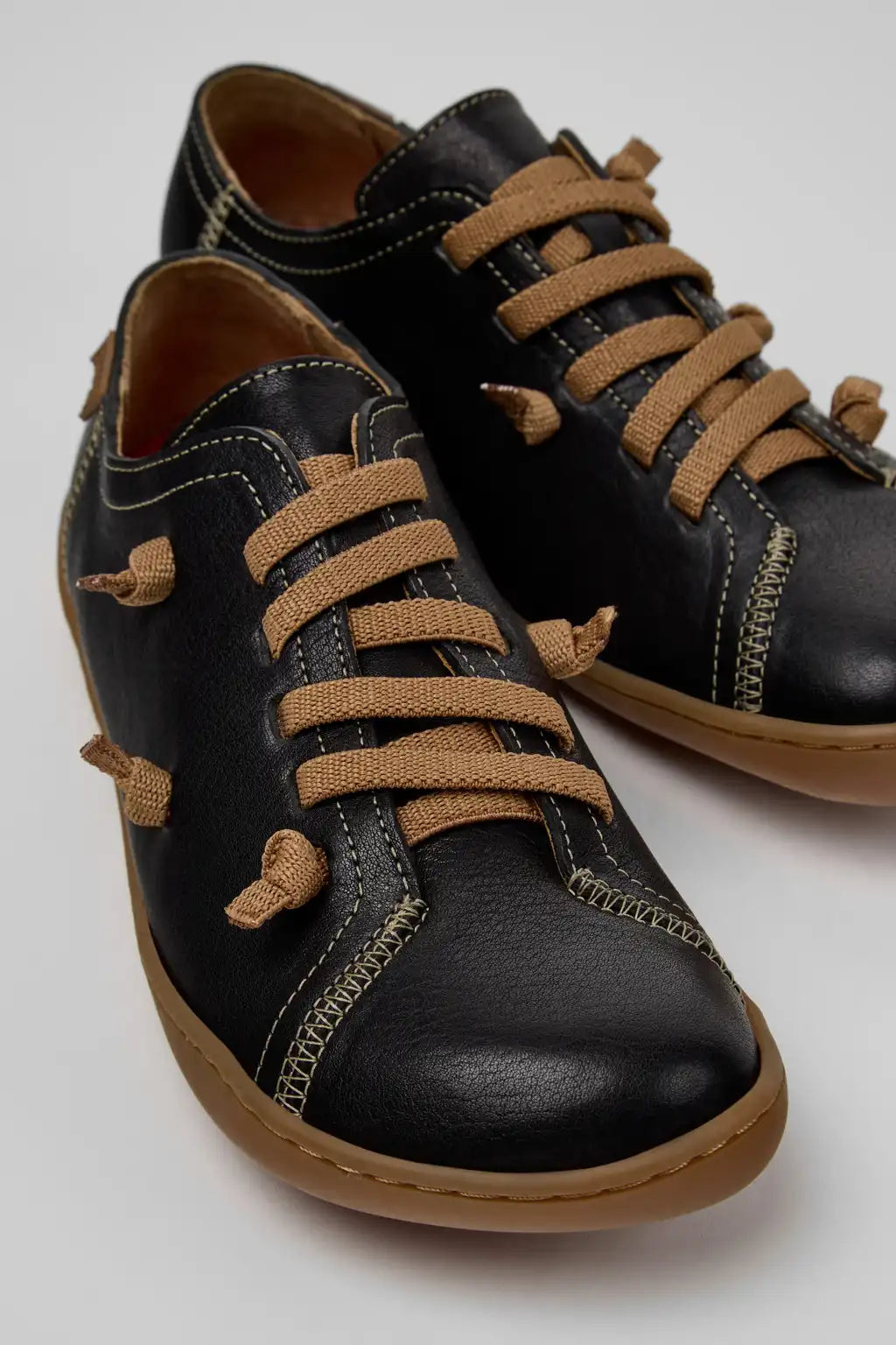 Twins Black Vegetable-Tanned Leather Shoes for Women.