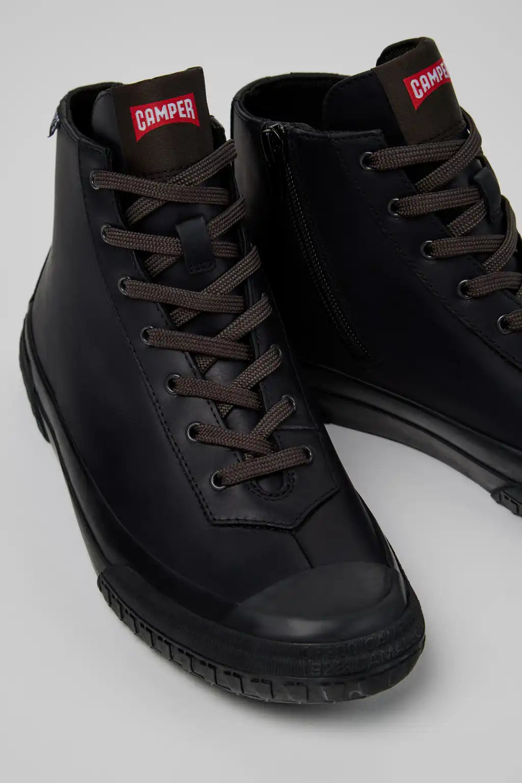 Camaleon Brown Nubuck Sneakers for Women.