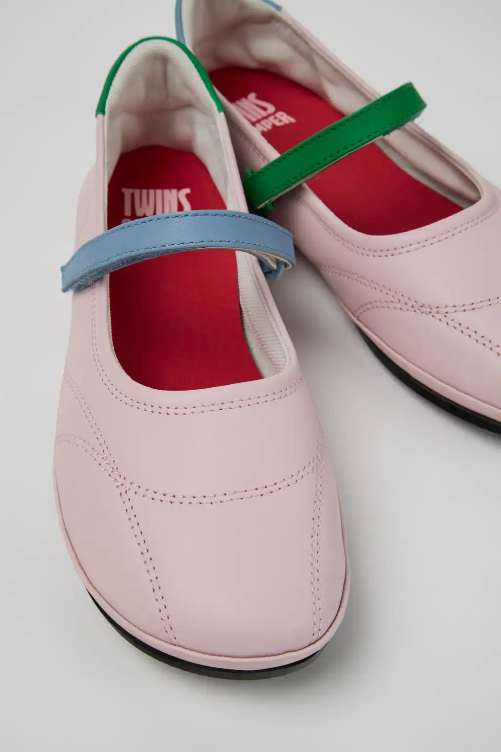 Right Nina Gray Leather Ballerinas for Women.