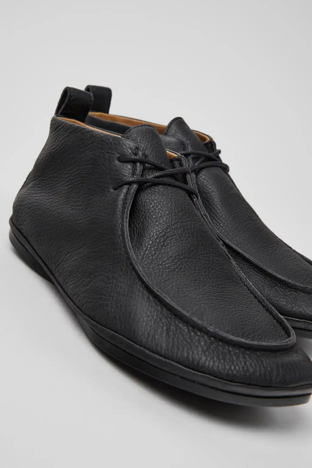 Right Nina Brown Leather Ankle Boots for Women.