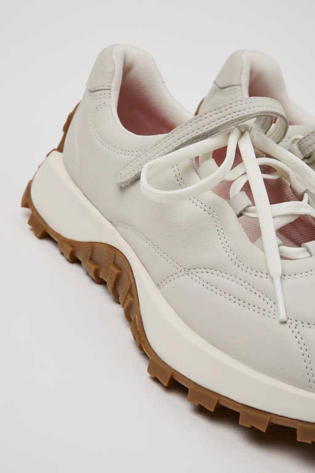 Drift Trail Gray Leather and Nubuck Sneakers for Women.