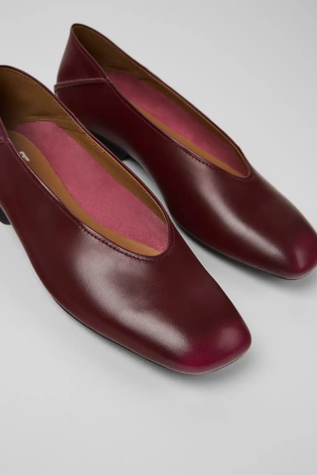 Casi Myra Black Leather Ballerinas for Women.