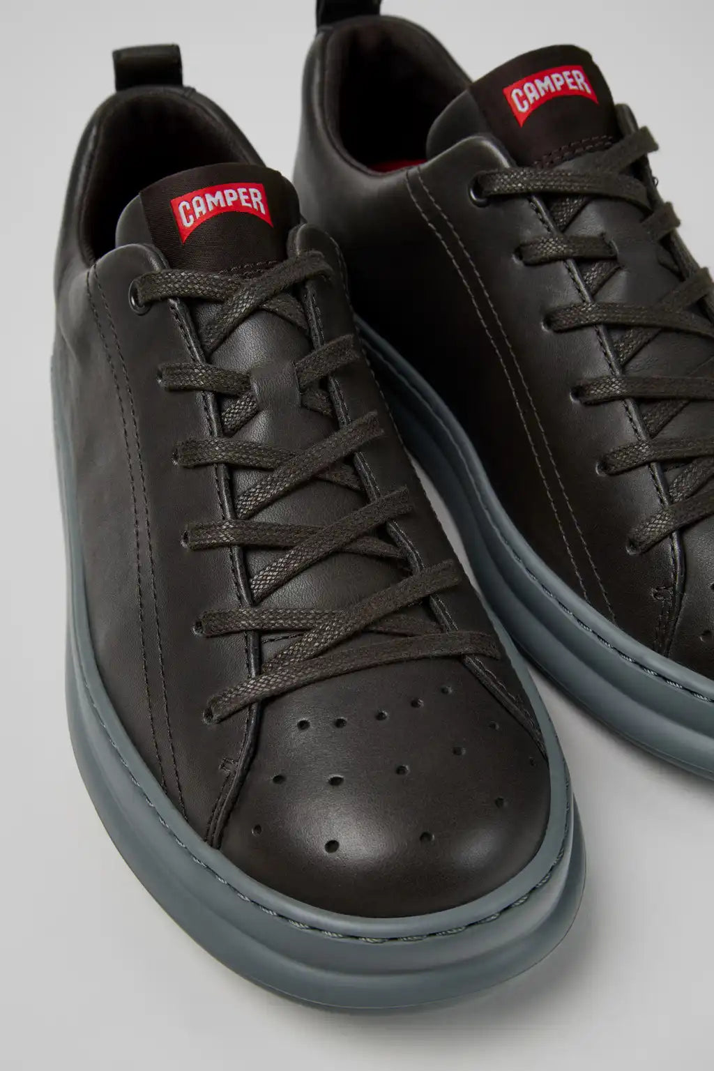 Runner Black Leather Sneakers for Men.