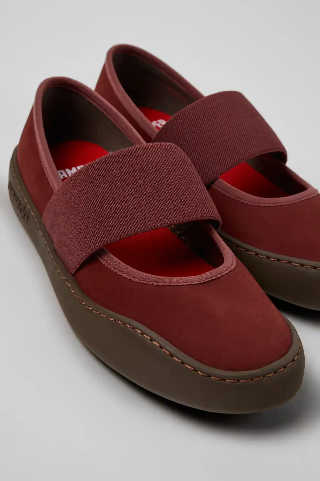 Peu Touring Black Leather Ballerinas for Women.