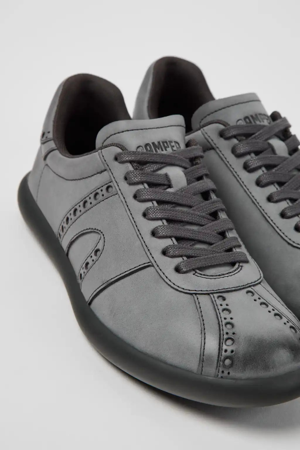 Twins Gray Leather Sneakers for Women.