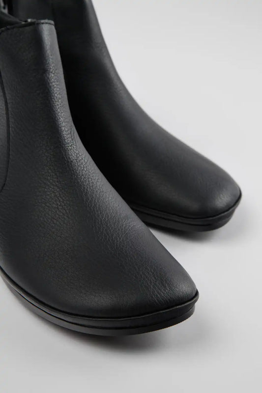 Right Nina Black Leather Ankle Boots for Women.