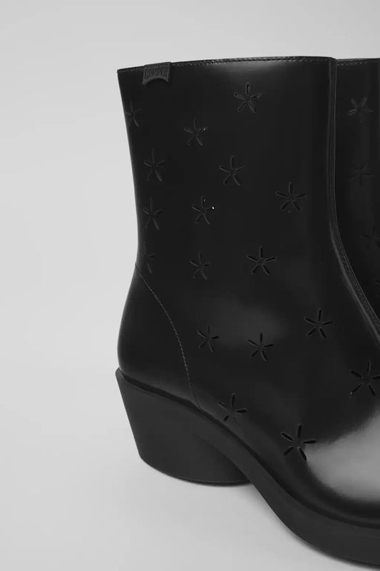 Bonnie Black leather boots for women