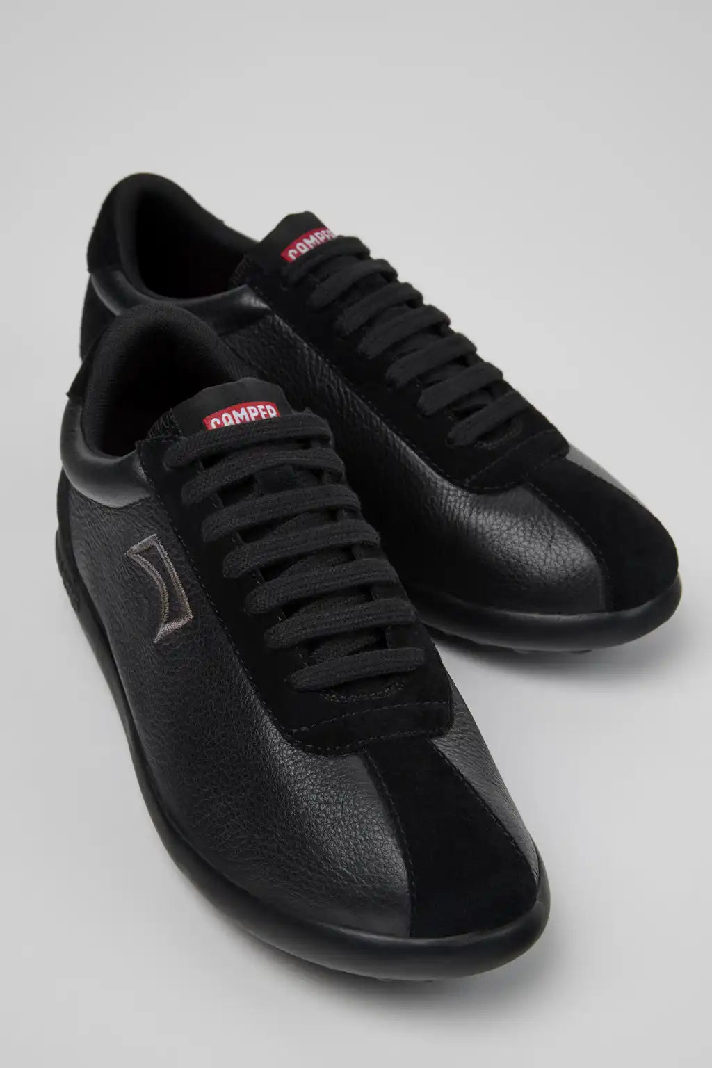 Pelotas XLite Beige Recycled PET and Nubuck Women's Sneakers.