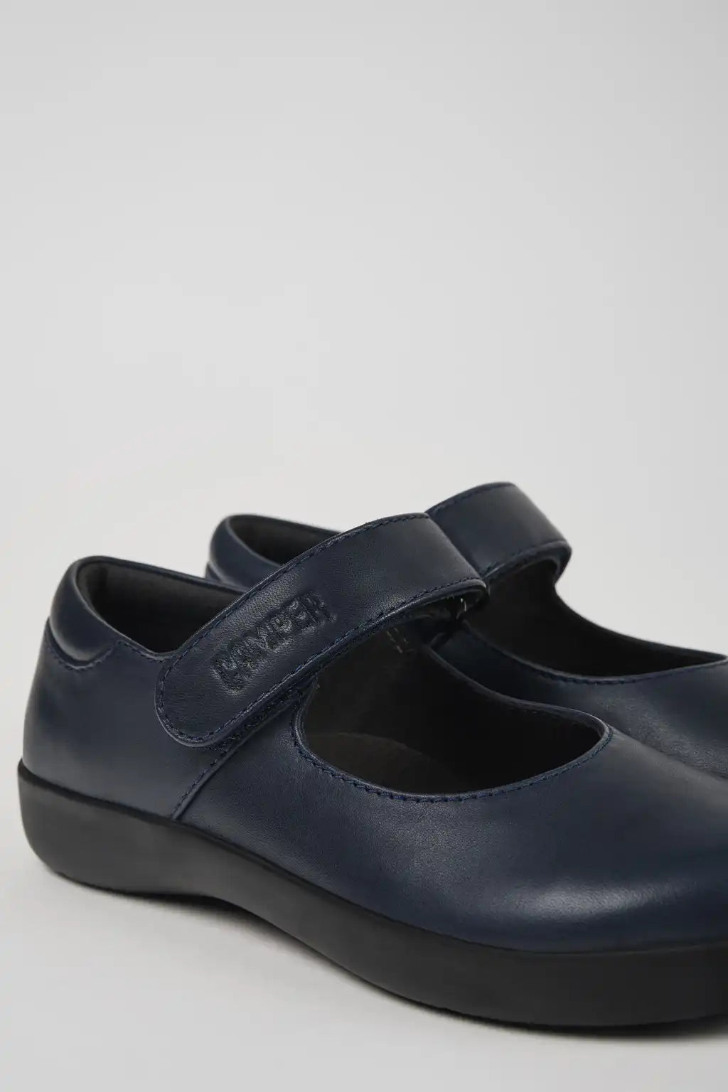 Spiral Comet Black Leather Shoes for Children.