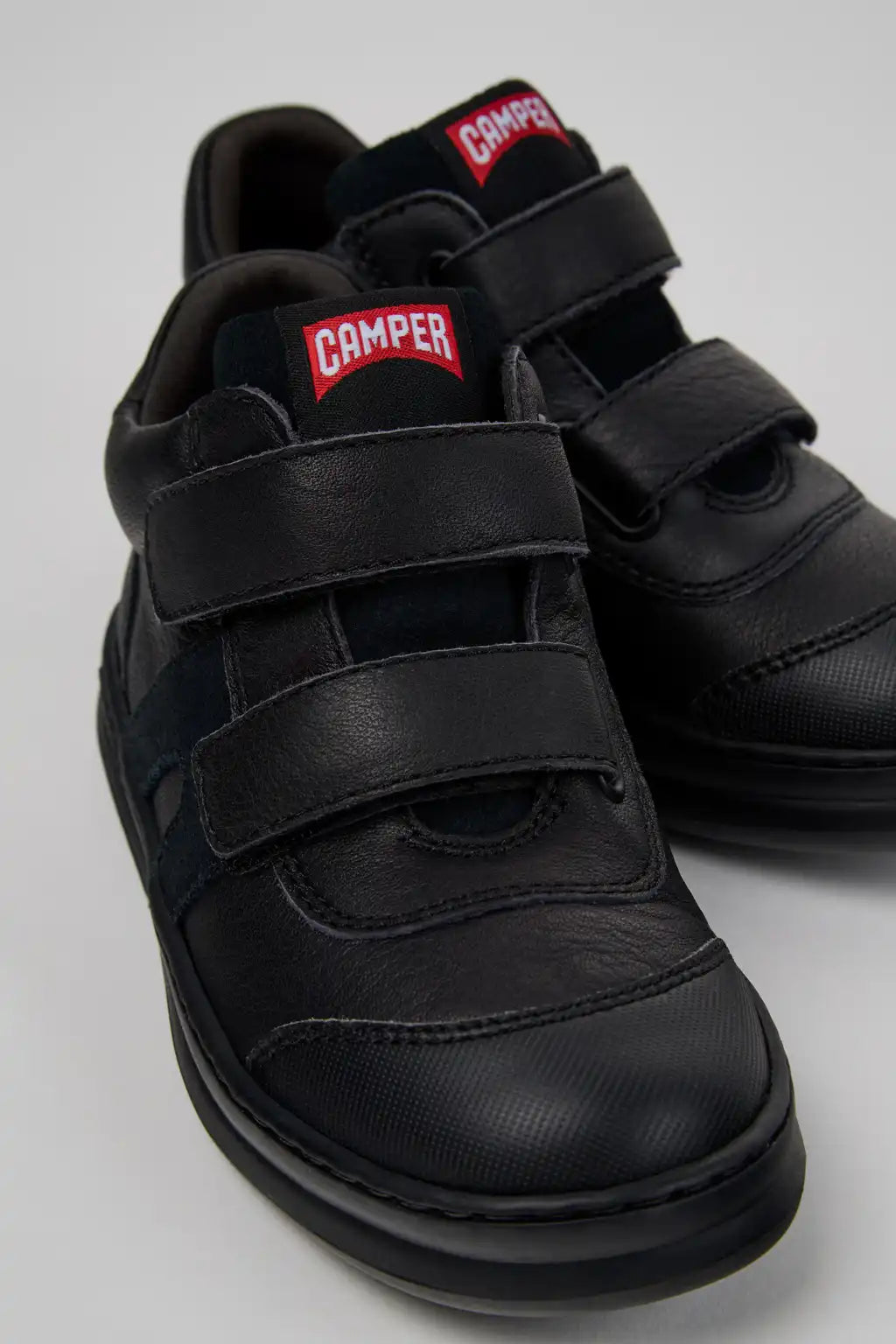Runner Blue Leather and Nubuck Sneakers for Children.
