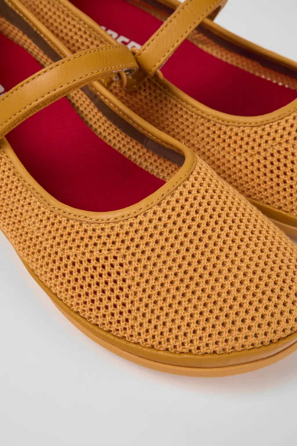 Right Nina White Tencel Mesh and Leather Ballerinas for Women.