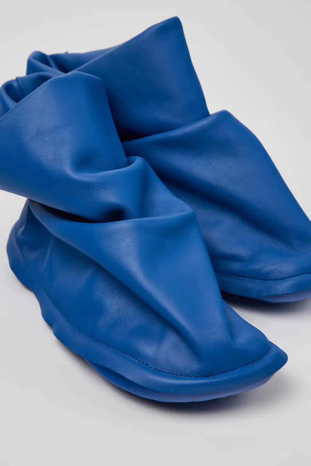 Camper x ISSEY MIYAKE - Peu Form Black Leather Ankle Boots for Women.