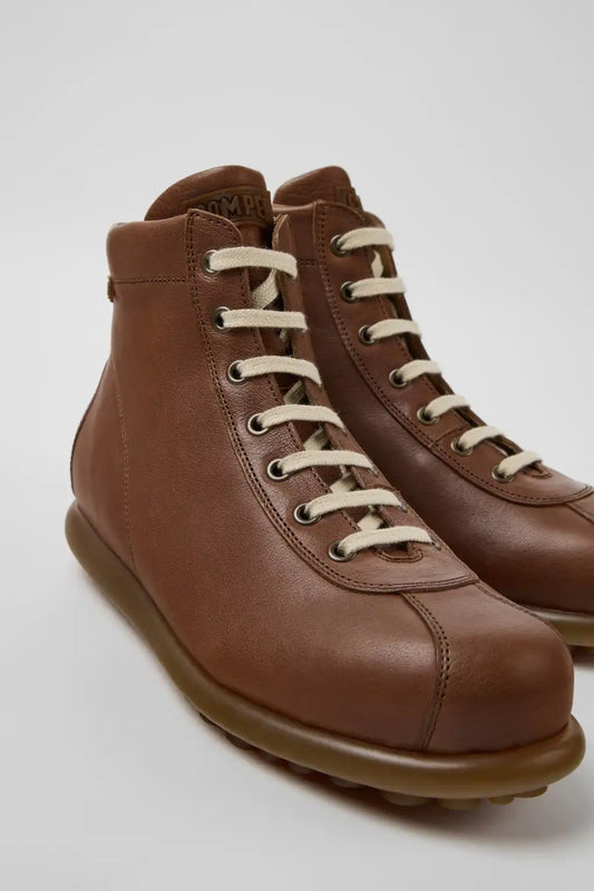 Pelotas Brown Leather Ankle Boots for Men.