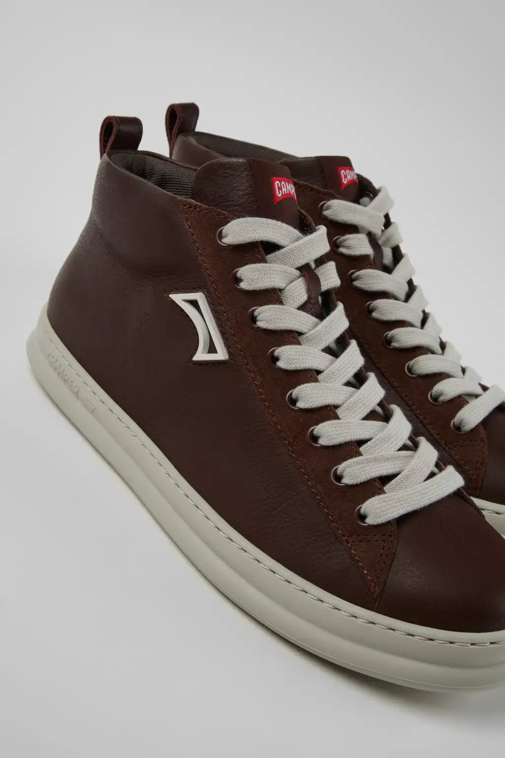 Runner Black Leather and Nubuck Sneakers for Men.