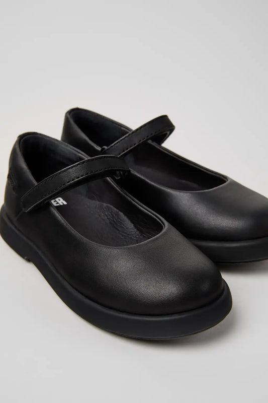 Duet Black Leather Ballerinas for Children.