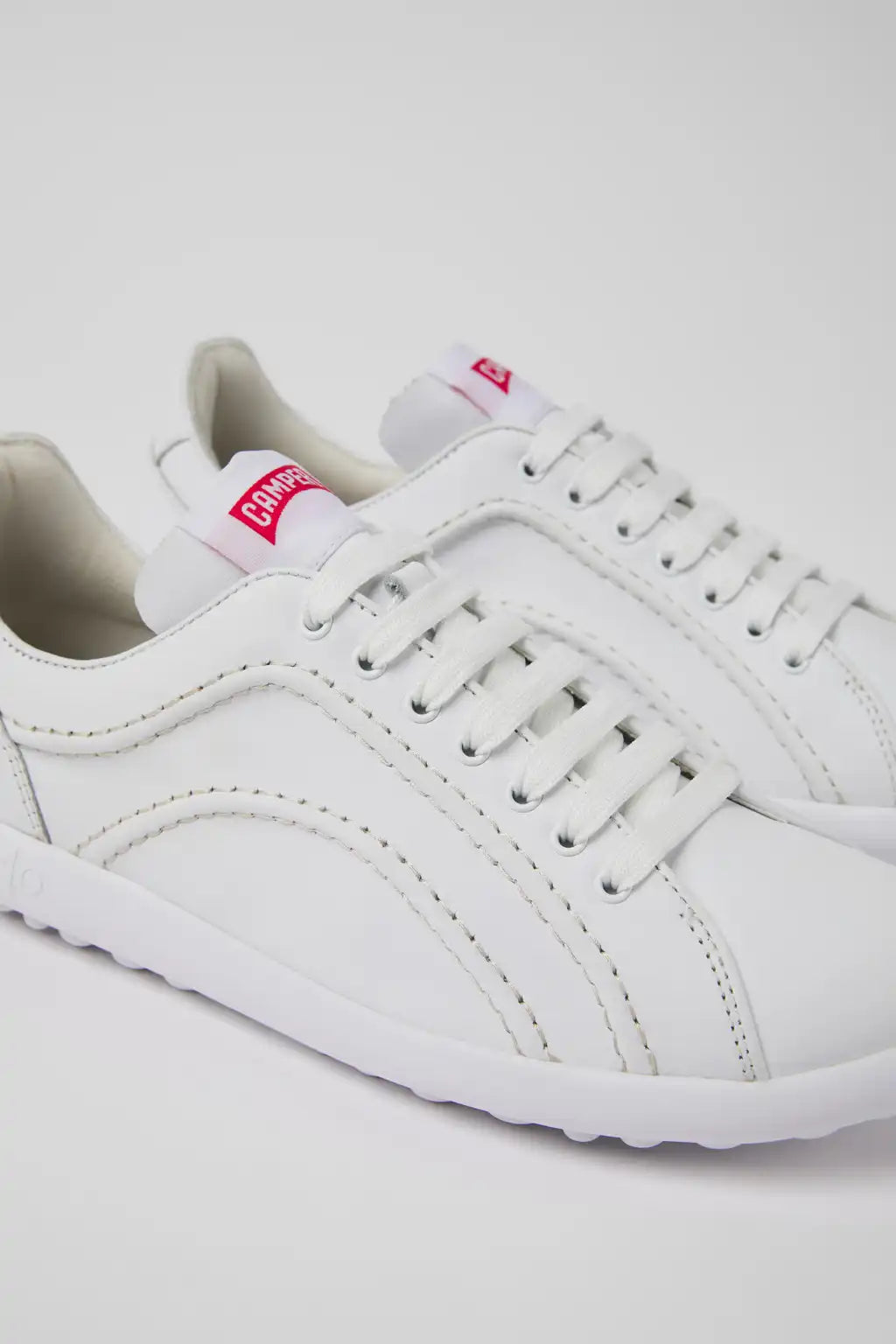 Pelotas XLite Beige leather sneakers for women