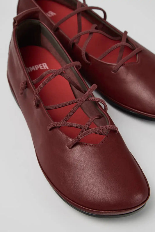 Right Nina Burgundy Leather Ballerinas for Women.
