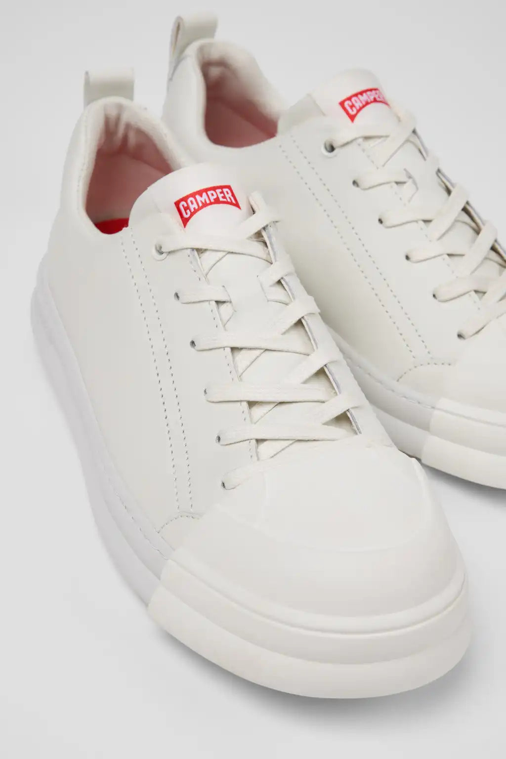 Junction Runner Black Leather Sneakers for Men.